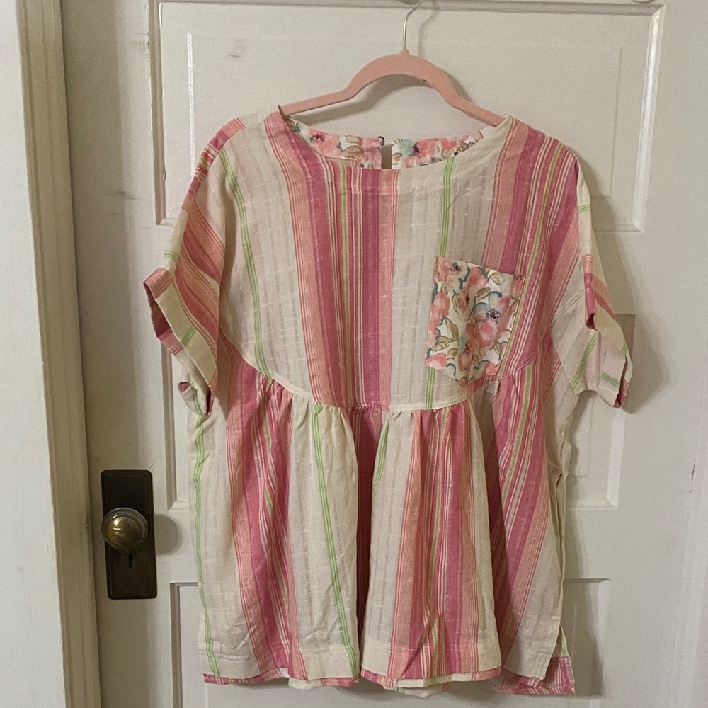 NWT Sage + Fig Striped Floral Pocket Blouse - Pink & Cream, Size Small